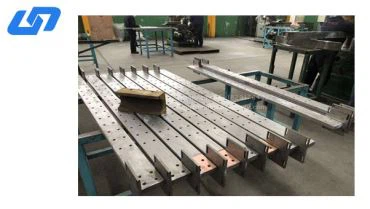 Bakrena šipka s oblogom od titana